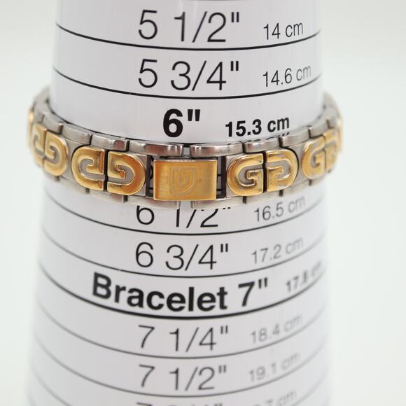 Vintage Gruen Swiss Two Tone Womens Watch 20mm MOP Dial Sapphire w New Battery - Picture 3 of 16